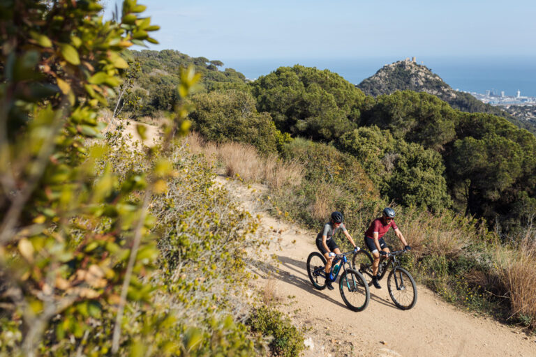 Séjours libres à Santa Susanna, Espagne en pension complète à partir de 370€ la semaine, route et VTT - 53douze Séjours et stages vélo de route
