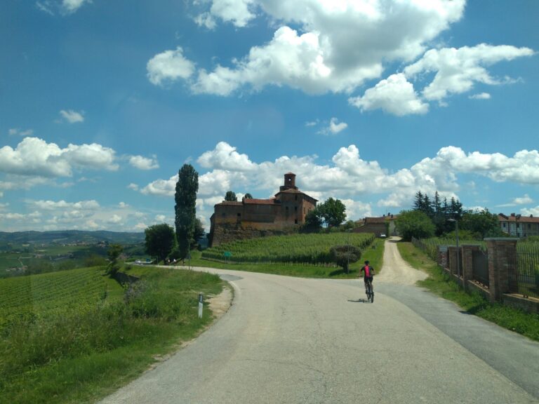Séjours vélo libres Alpes Piémont, Italie pour groupes-clubs-individuels