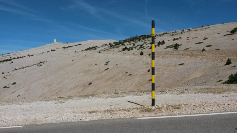 Séjours vélo libres au Mont Ventoux, France pour groupes-clubs-individuels