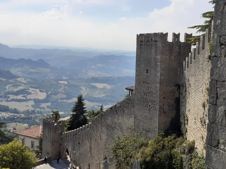 Séjours libres à Rimini, Italie à partir de 400€ la semaine, route et VTT - 53douze Séjours et stages vélo de route